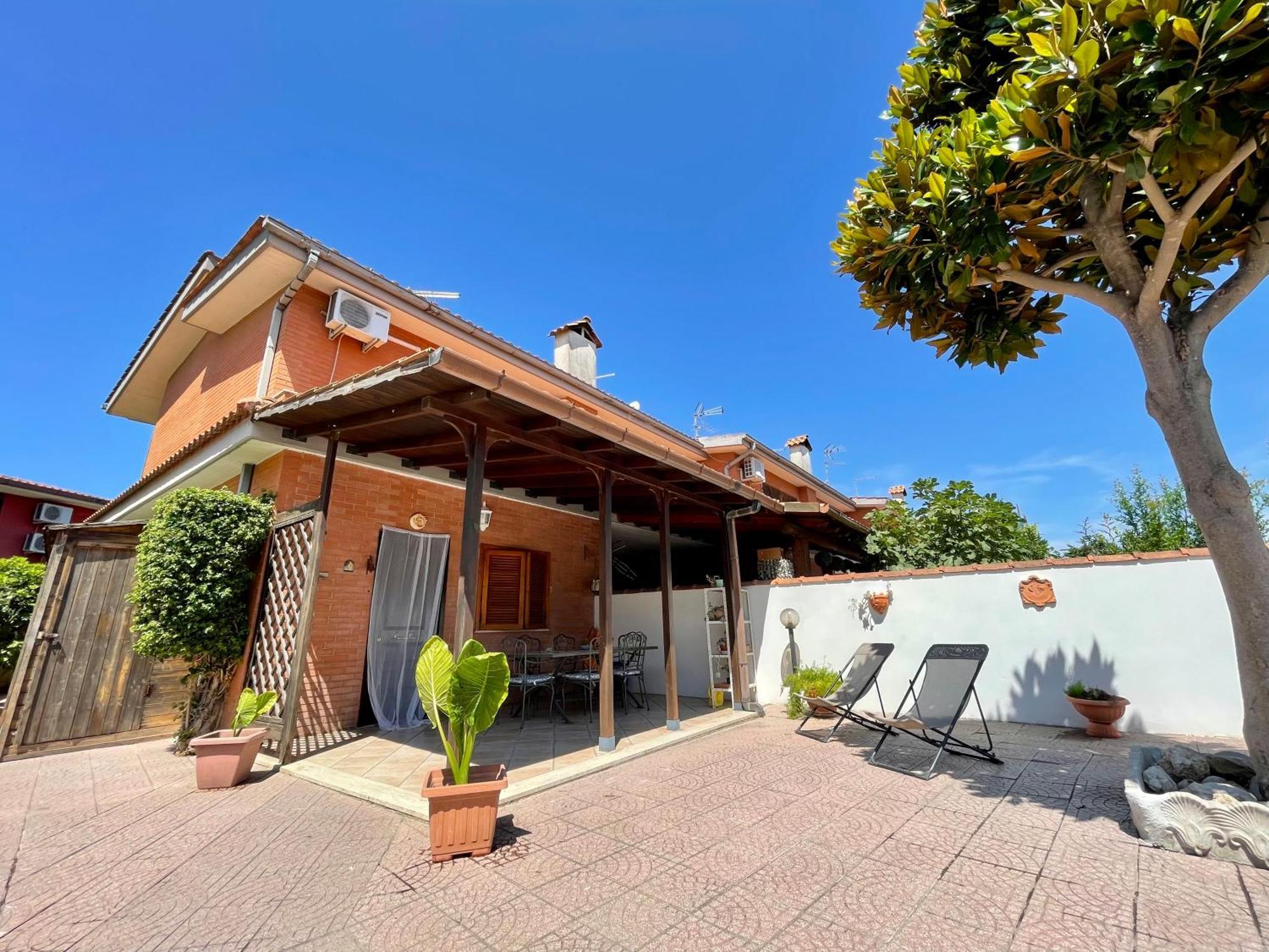 Villa Marina Торваяника Екстериор снимка